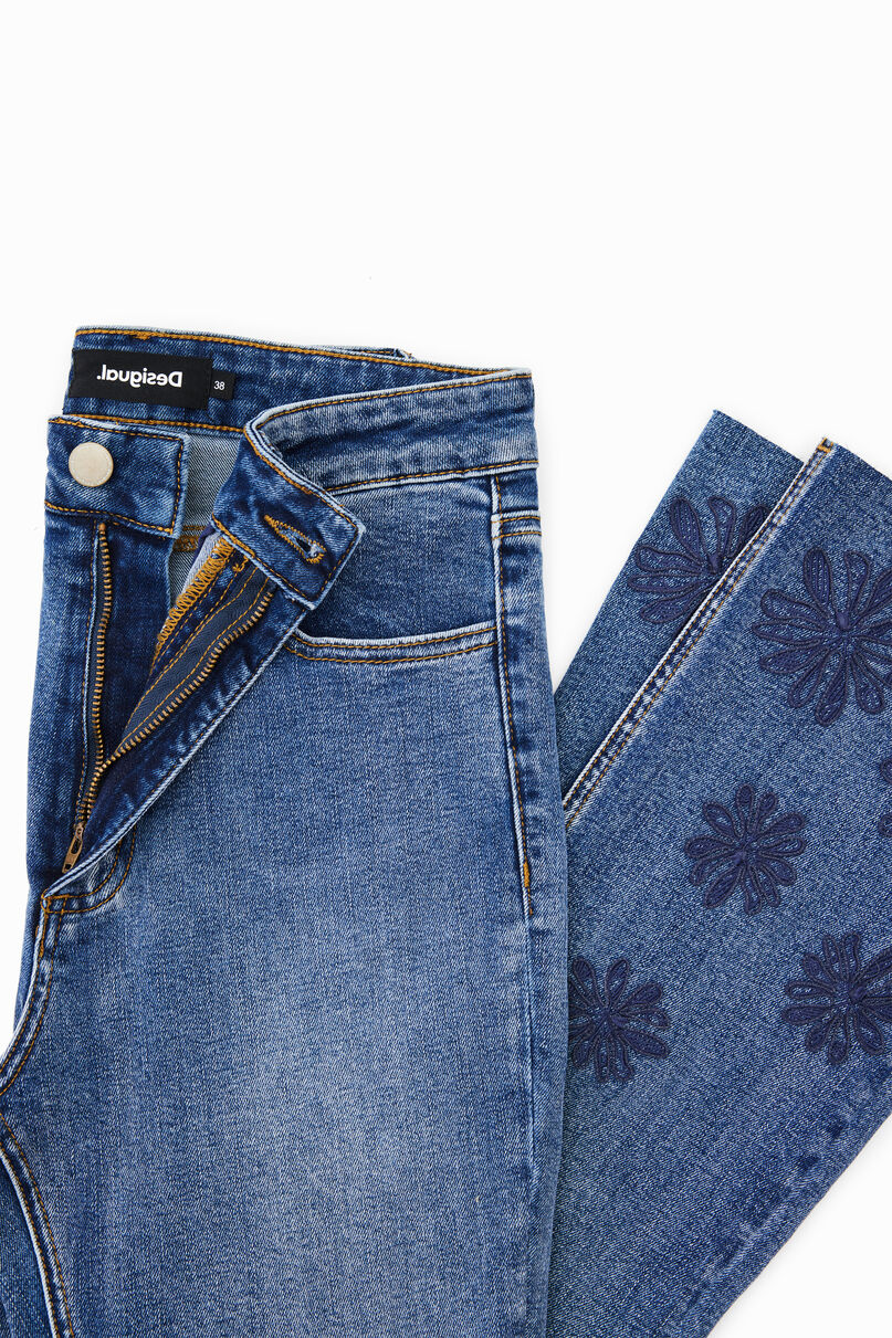 Flared cropped jeans