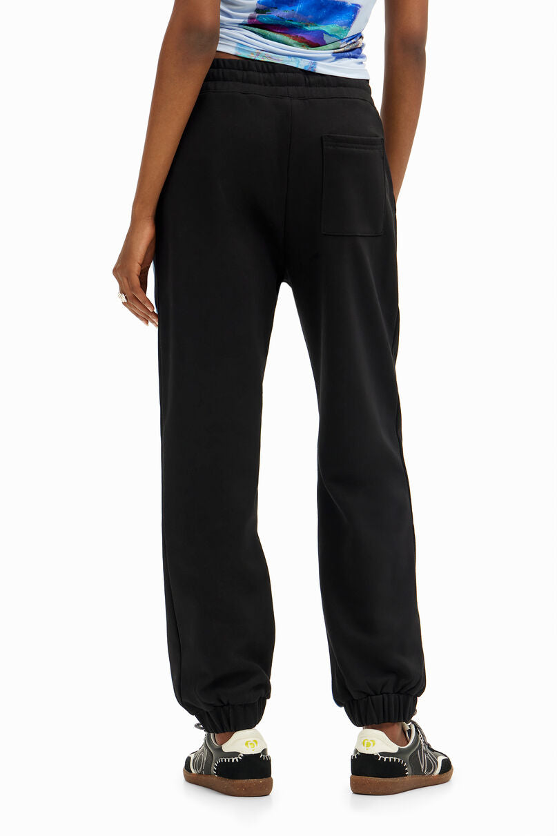 Contrast jogger jeans