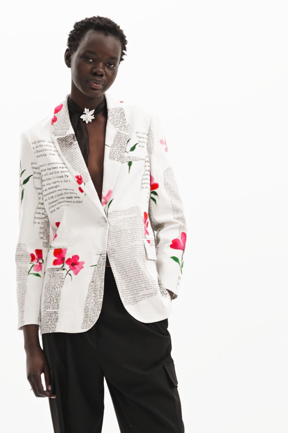 Straight floral text blazer