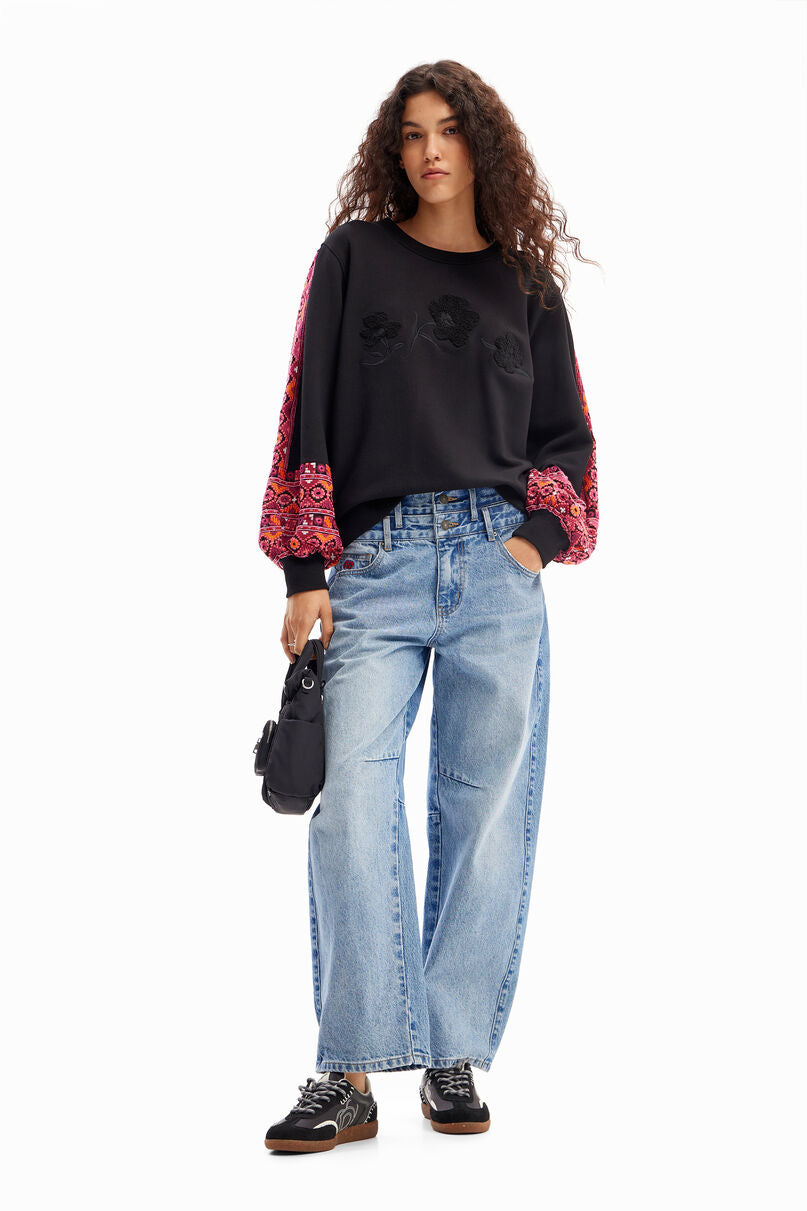 Embroidered balloon sleeve sweatshirt