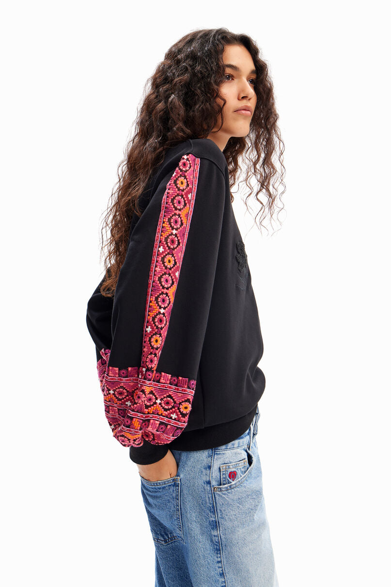 Embroidered balloon sleeve sweatshirt