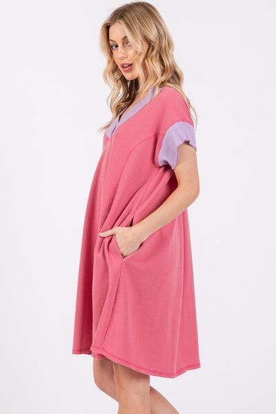 Ces Femme V-Ausschnitt Kurzarmkleid mit Kontrastbesatz