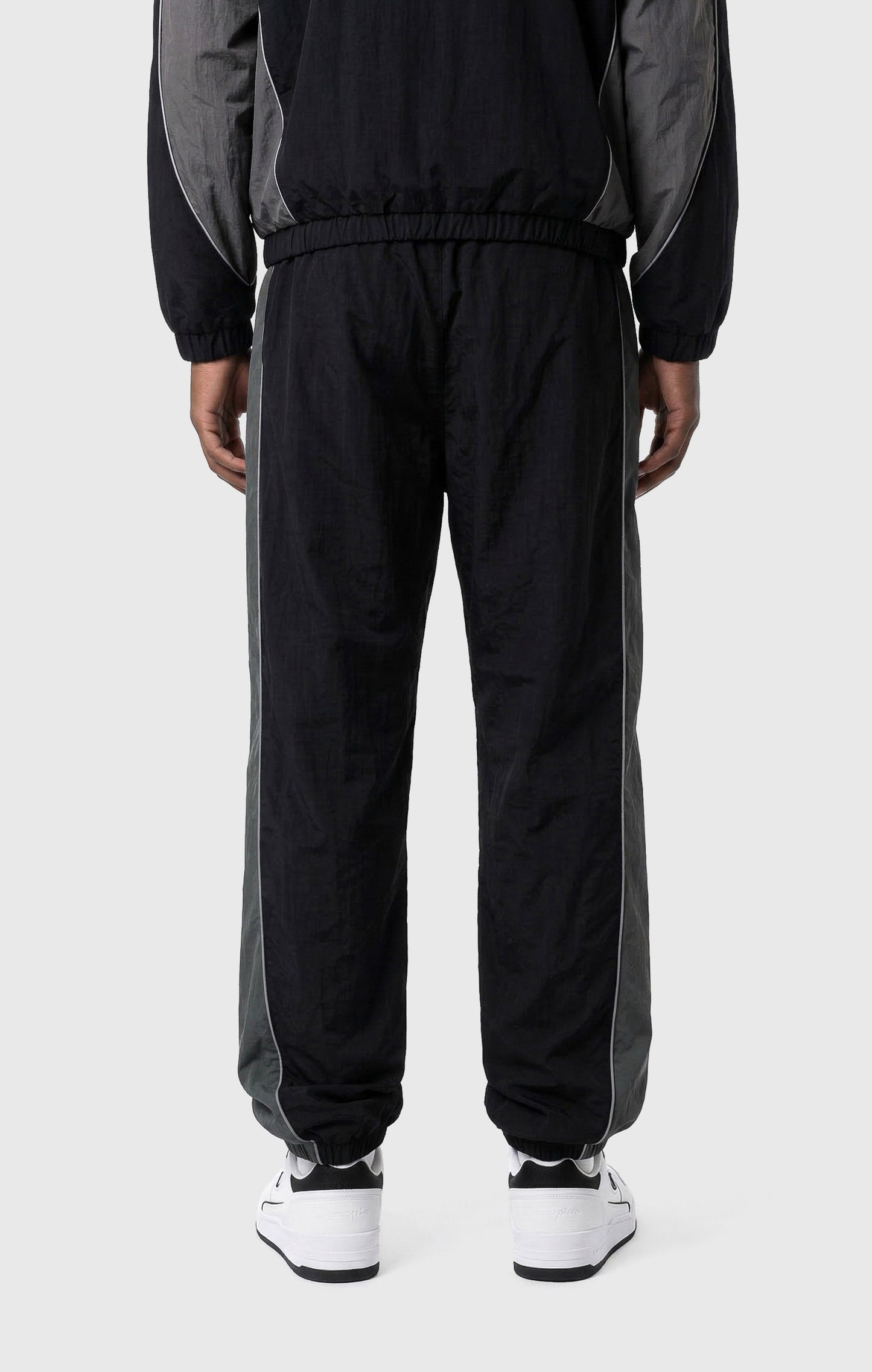 Herren-Hose aus gewebtem Nylon mit lockerer Passform