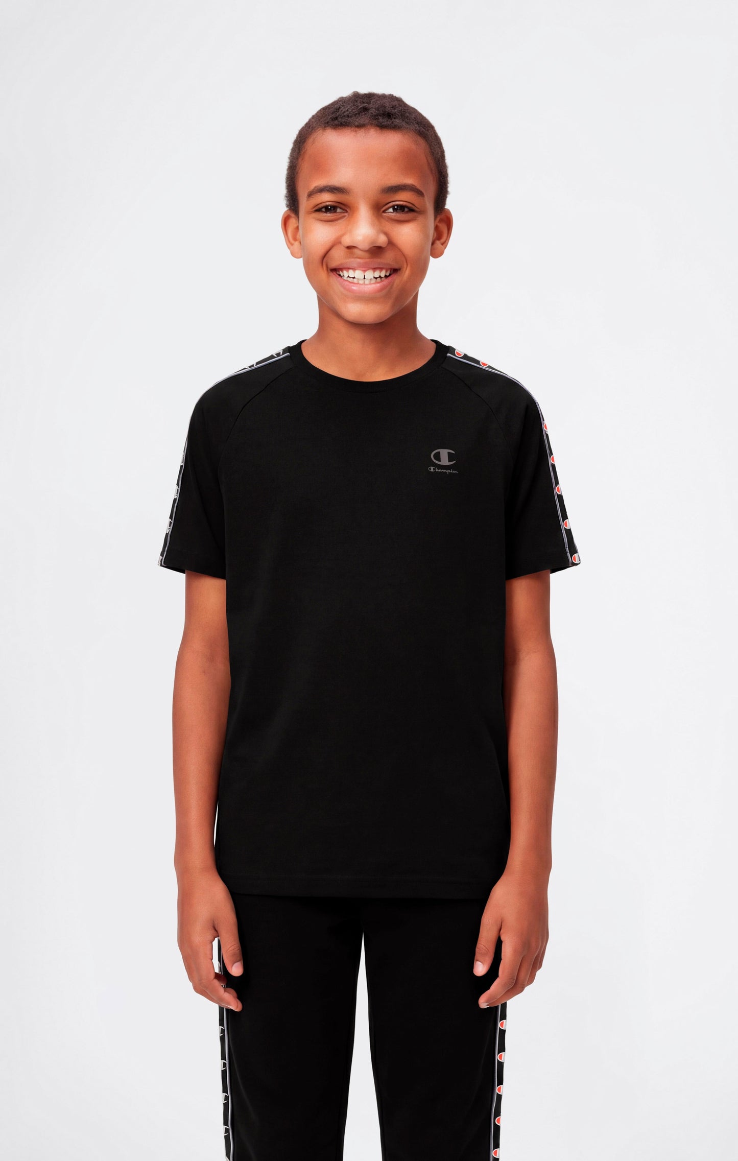 Jungen T-Shirt mit Rundhalsausschnitt und Bandlogo
